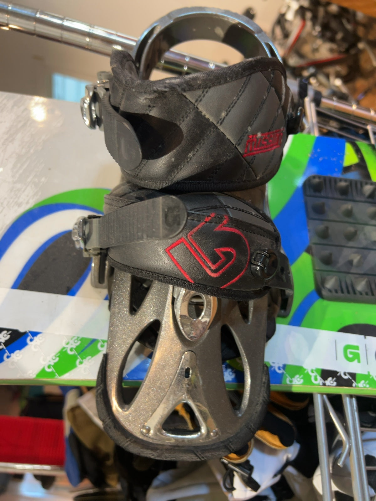 Burton Custom Snowboard with Burton Mission Bindings Good 151 cm