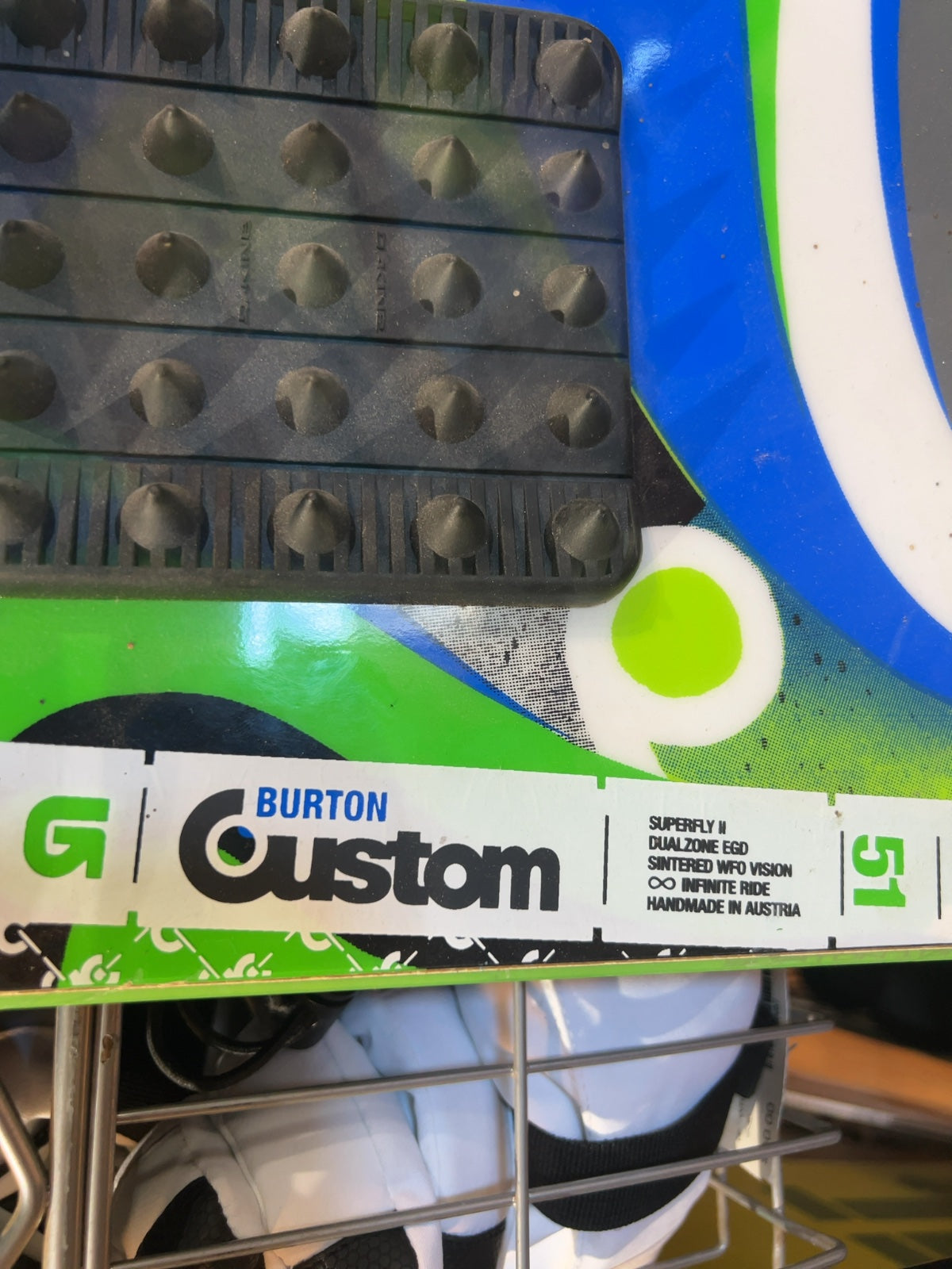 Burton Custom Snowboard with Burton Mission Bindings Good 151 cm