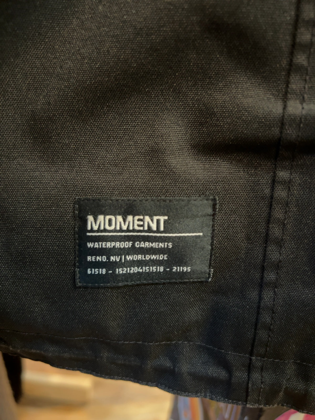 Moment Outerwear Insulated Snow Jacket Good XL
