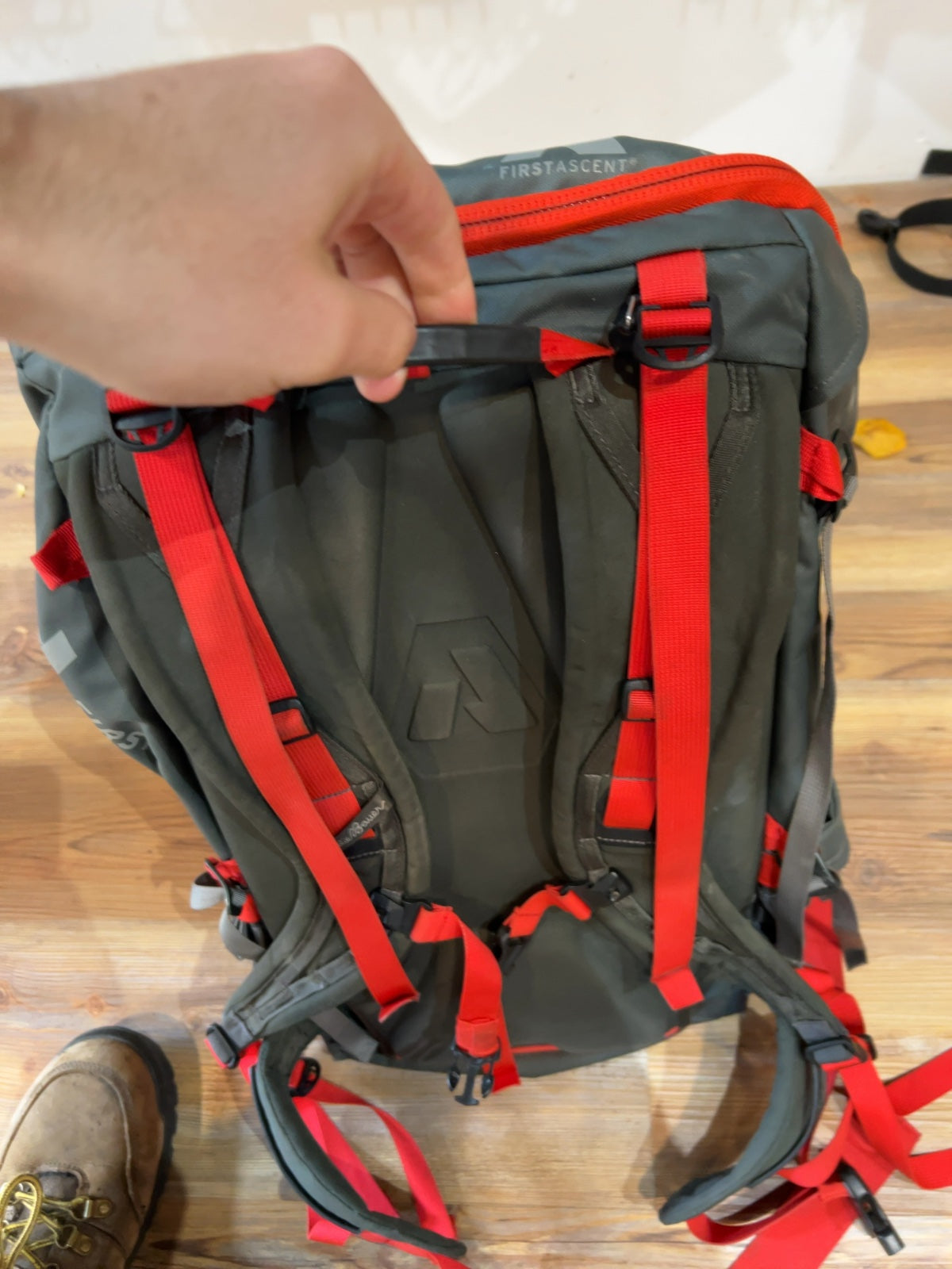 Eddie Bauer First Ascent Backpack Good Grey/Red