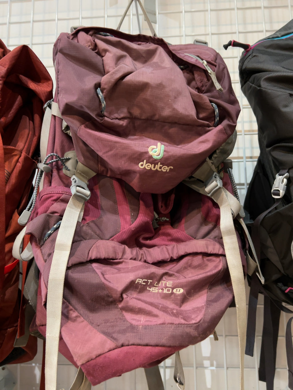 Deuter ACT Lite 45+10 SL Backpack Good