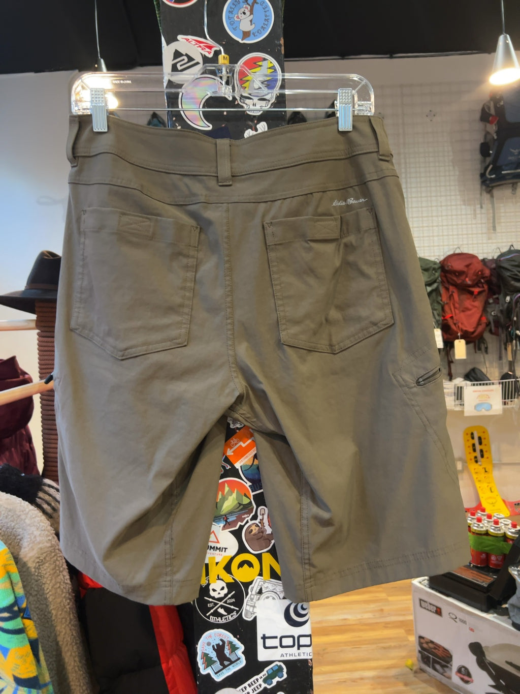 Eddie Bauer First Ascent Guide Shorts Brown M Good