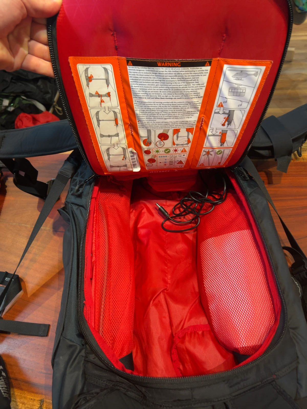 Black Diamond Saga 40 JetForce Avalanche Airbag Backpack Good