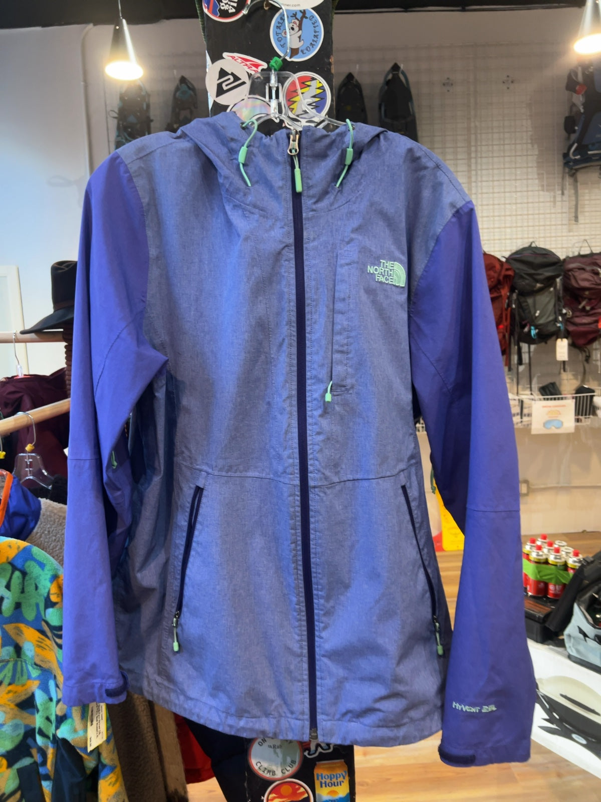 The North Face HyVent 2.5L Shell Hooded Jacket Purple Good Women's XL