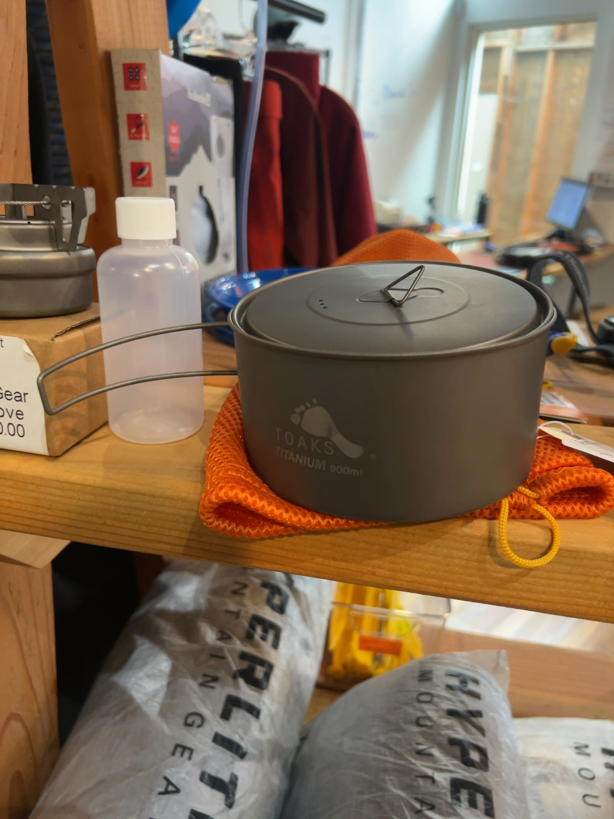 TOAKS Titanium 900ml Pot with Lid Good