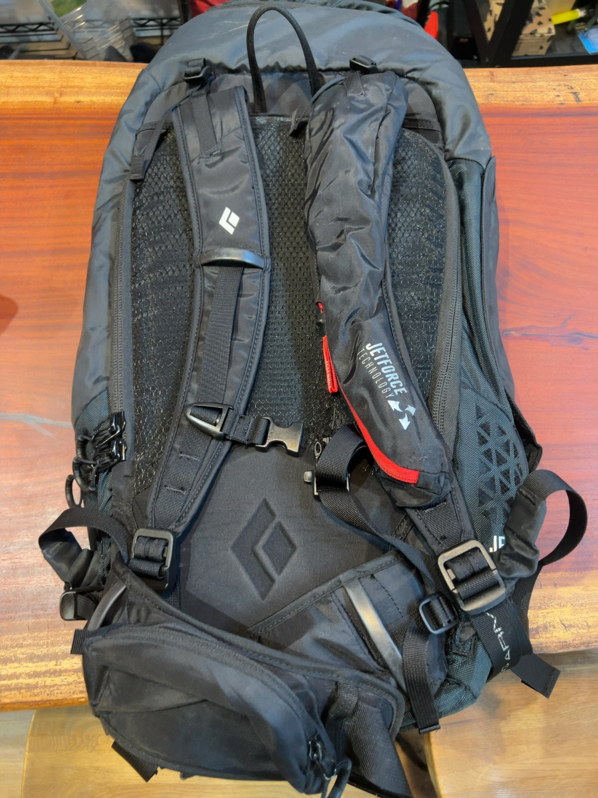 Black Diamond Saga 40 JetForce Avalanche Airbag Backpack Good